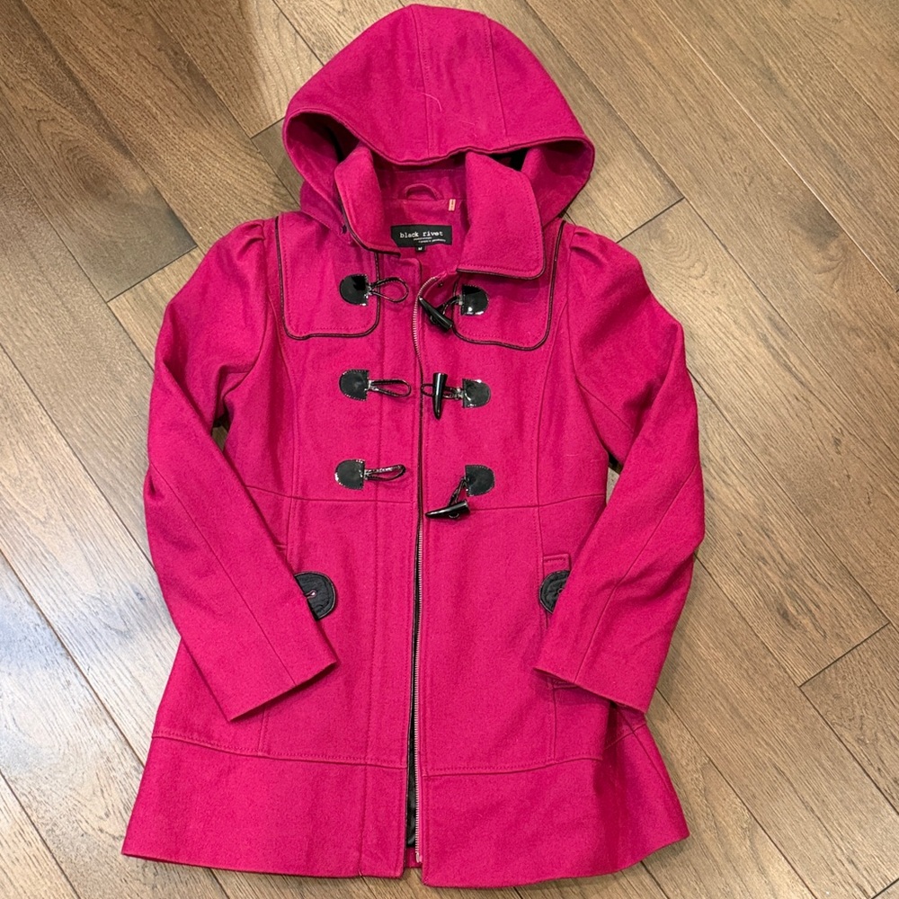 Black Rivet Fuchsia Hooded Toggle Coat Size Medium - C20-003